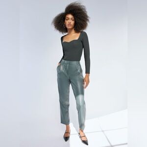 Aritzia Babaton Sculpt Knit Sweetheart Longsleeve Size M